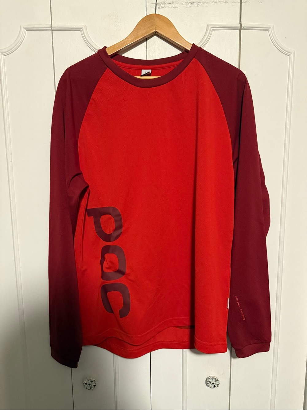 POC flow jersey Men's Red Raglan Crew Neck Athletic Top